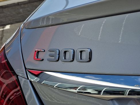 Used 2021 Mercedes-Benz C 300 4MATIC Sedan image 34