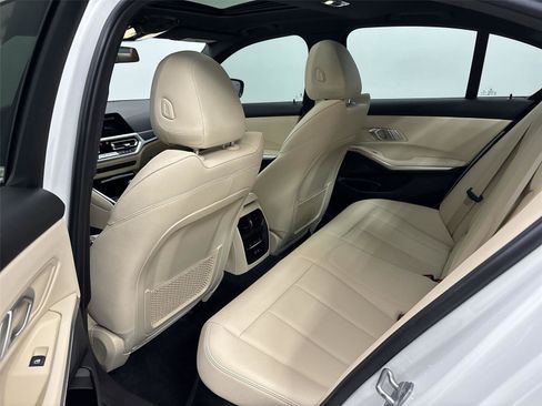 Used 2021 BMW 330i xDrive 330i xDrive w/ Convenience Package image 29