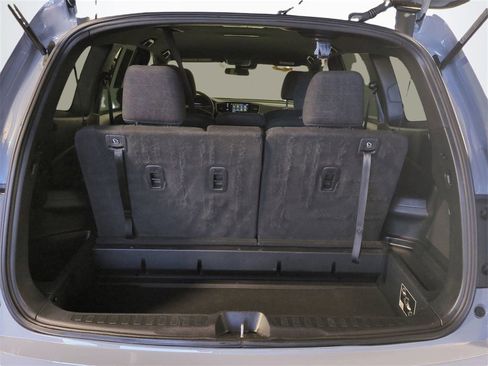 Used 2022 Honda Pilot Sport image 14