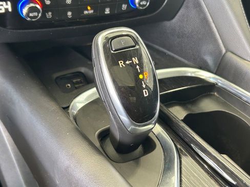 Used 2020 Buick Enclave Avenir w/ Avenir Technology Package FWD image 15