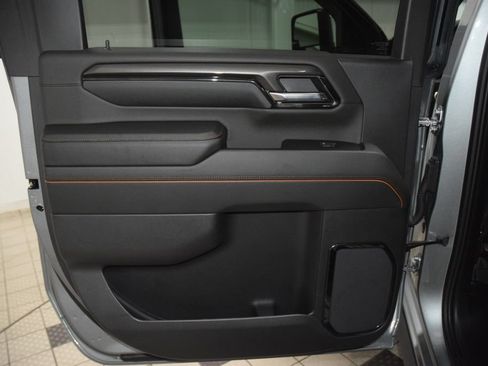 Used 2024 GMC Sierra 2500 AT4 w/ AT4 Preferred Package AWD/4WD image 52
