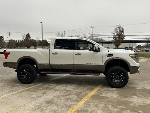 Used 2016 Nissan Titan Platinum Reserve image 5