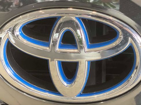 Used 2024 Toyota Tundra Platinum AWD/4WD image 10