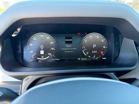 New 2026 Land Rover Defender 110 X-Dynamic SE image 40