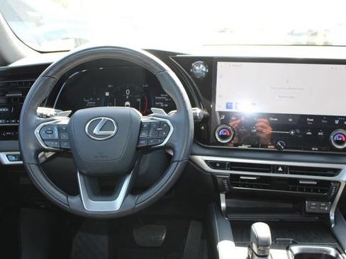 Certified 2025 Lexus RX 350 Premium w/ Accessory Package (Z1) FWD image 14