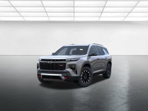 New 2026 Chevrolet Traverse Z71 w/ Driver Confidence Package AWD/4WD image 9