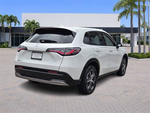 Used 2023 Honda HR-V EX-L image 7