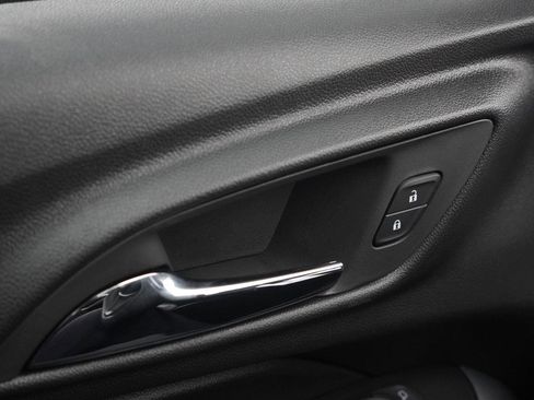 New 2026 Chevrolet Trax LS w/ LS Convenience Package image 19