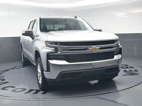 Used 2020 Chevrolet Silverado 1500 LT w/ All-Star Edition AWD/4WD image 3
