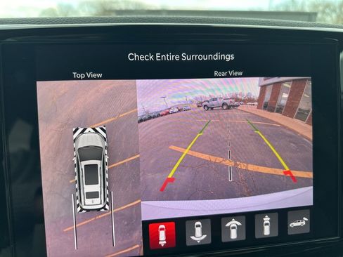 New 2026 Chrysler Pacifica Select image 47