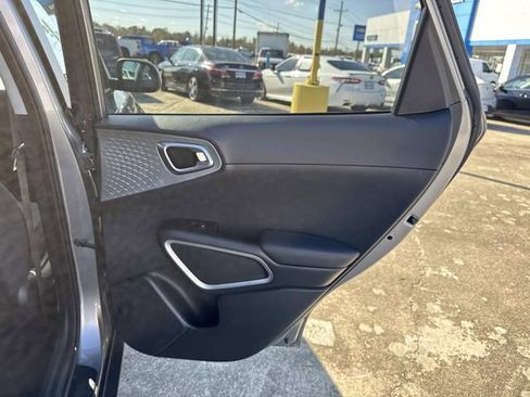 Used 2024 Kia Soul LX w/ Option Group 015 image 25