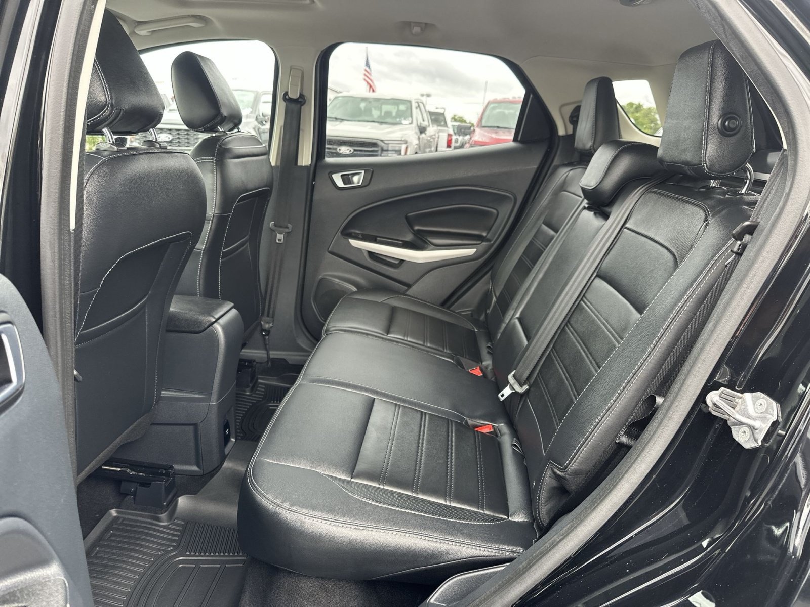 Certified 2018 Ford EcoSport Titanium w/ Titanium Cold Weather Package AWD/4WD image 26