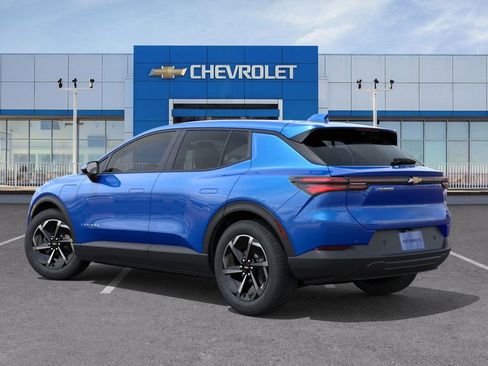 New 2026 Chevrolet Equinox EV LT image 3