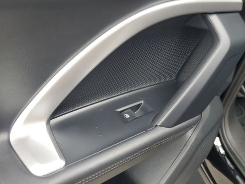 Used 2025 Audi Q5 Premium w/ Convenience Package image 17