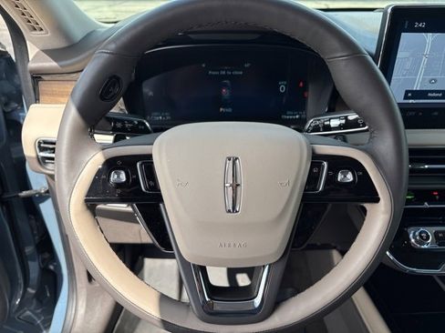 Used 2024 Lincoln Corsair Reserve image 19