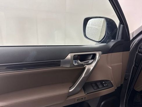 Used 2023 Lexus GX 460 Premium w/ Premium Package AWD/4WD image 30