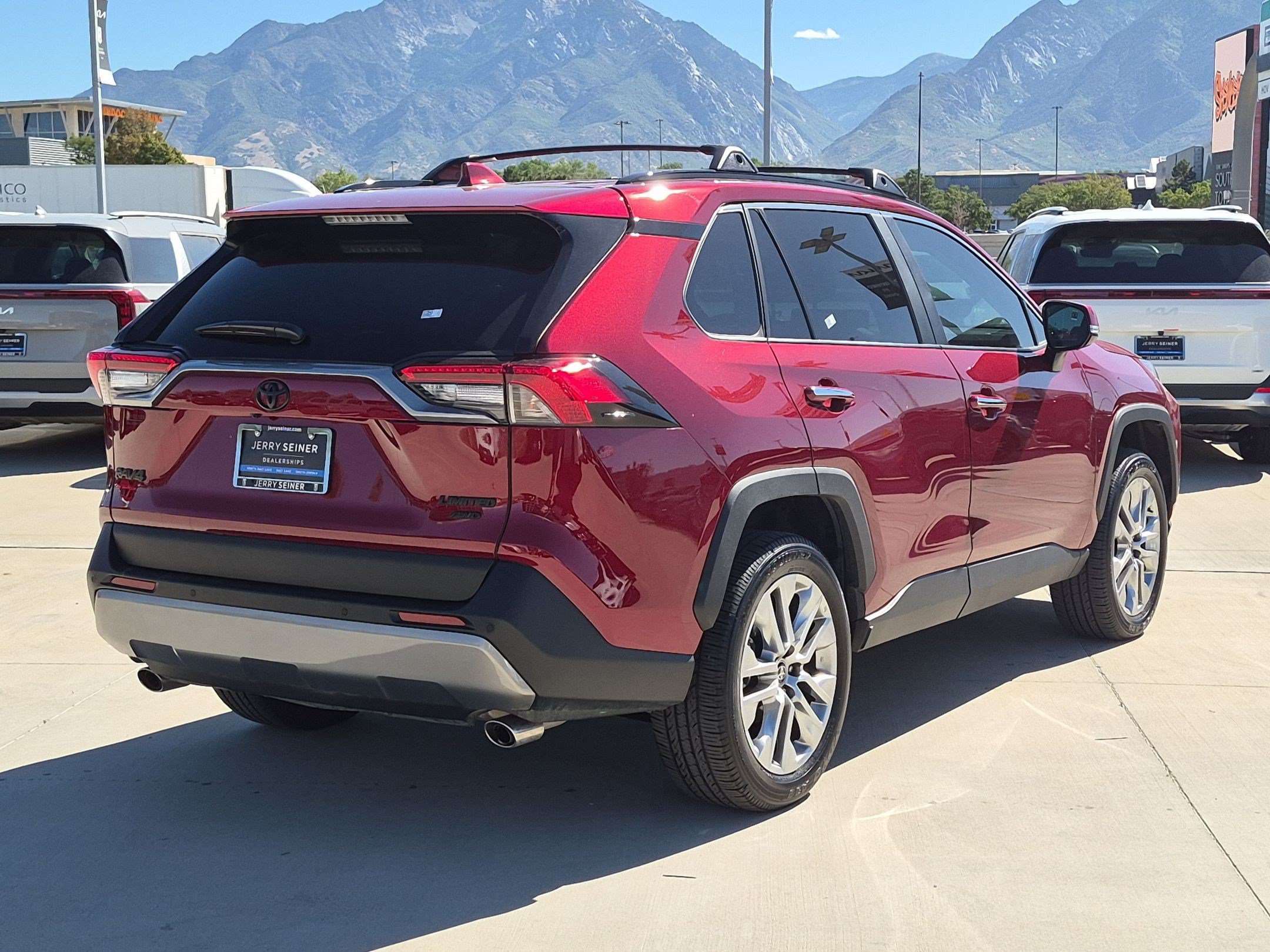 Used 2025 Toyota RAV4 Limited w/ Advanced Technology Package AWD/4WD image 6