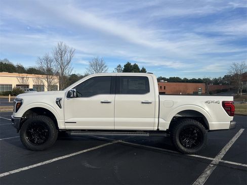 New 2025 Ford F150 Lariat w/ Equipment Group 502A High image 29