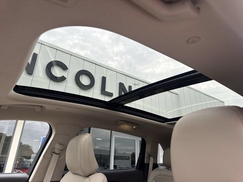 Certified 2023 Lincoln Nautilus Reserve AWD/4WD image 16