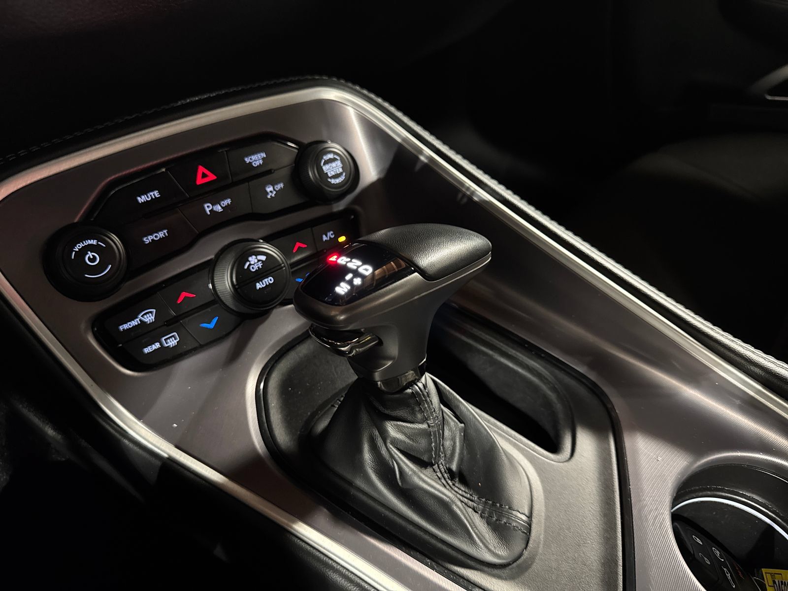 Used 2022 Dodge Challenger GT AWD/4WD image 24