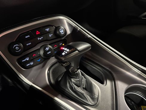 Used 2022 Dodge Challenger GT AWD/4WD image 24