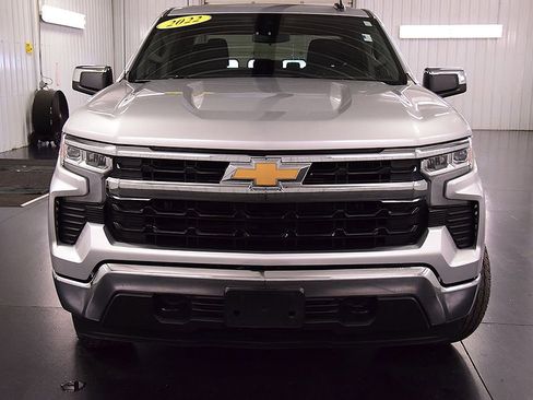 Used 2022 Chevrolet Silverado 1500 LT AWD/4WD image 2