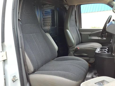 Used 2020 GMC Savana 2500 w/ Driver Convenience Package RWD image 23