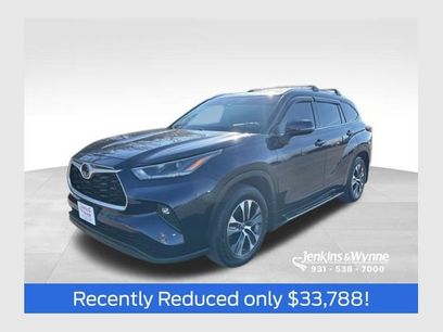Used 2021 Toyota Highlander XLE