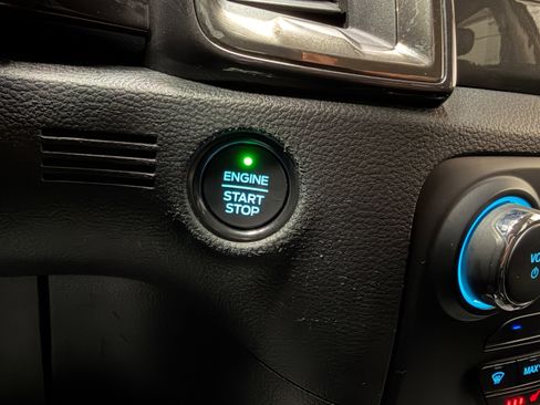 Certified 2019 Ford Ranger Lariat w/ Equipment Group 501A Mid image 16