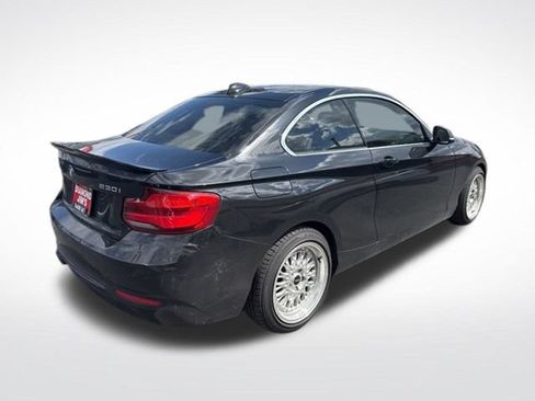 Used 2018 BMW 230i xDrive Coupe AWD/4WD image 3