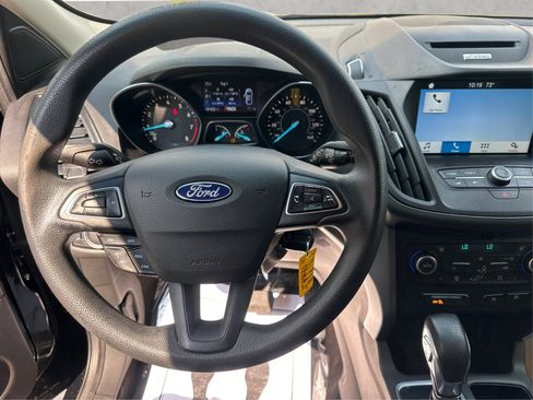 Used 2018 Ford Escape SE w/ SE Sync 3 Package AWD/4WD image 27