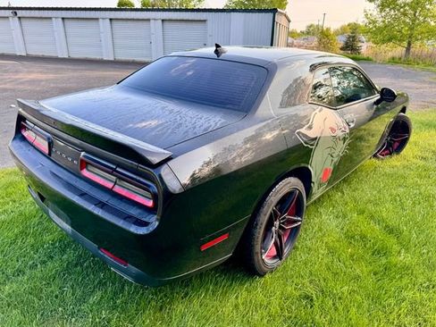 Used 2016 Dodge Challenger R/T Plus RWD image 5