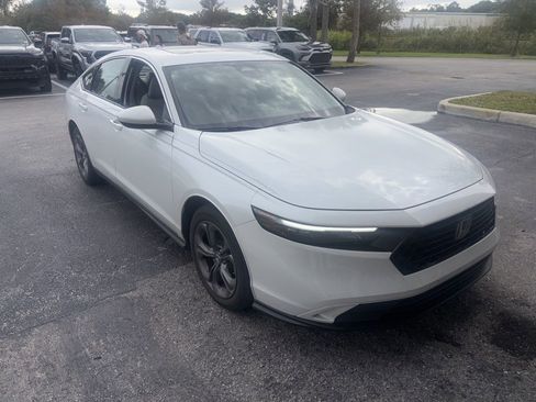 Used 2024 Honda Accord EX image 2