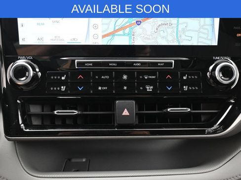 Used 2022 Toyota Highlander Limited AWD/4WD image 24