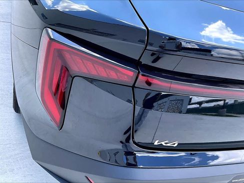 Used 2025 Kia K4 FWD image 27