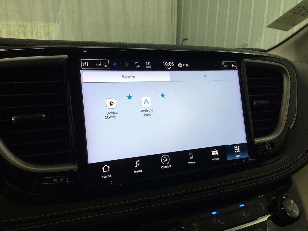 Used 2023 Chrysler Pacifica Touring-L AWD/4WD image 27