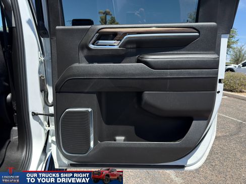 Used 2024 Chevrolet Silverado 3500 LT AWD/4WD image 23