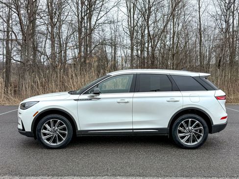 Used 2024 Lincoln Corsair AWD w/ Equipment Group 101A image 8