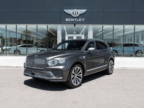 Certified 2024 Bentley Bentayga AWD/4WD image 1