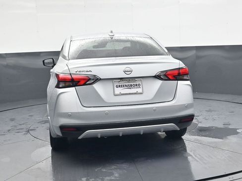 Used 2025 Nissan Versa SV w/ Trunk Package image 5
