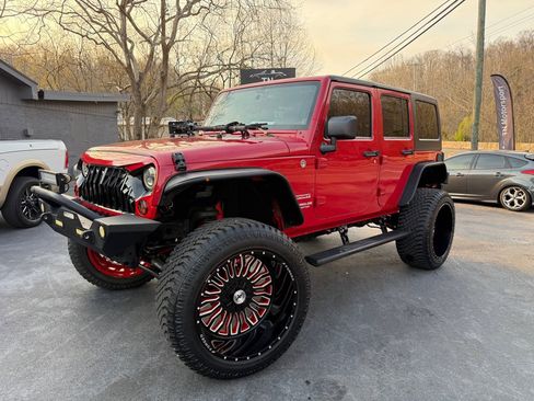 Used 2012 Jeep Wrangler Unlimited Sport image 25