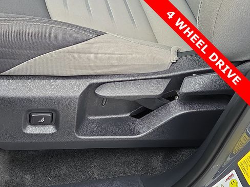 Used 2024 Toyota Tacoma TRD Off-Road image 14