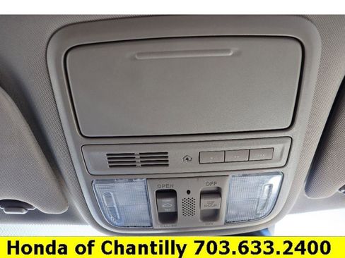 Used 2015 Honda Odyssey Touring image 21