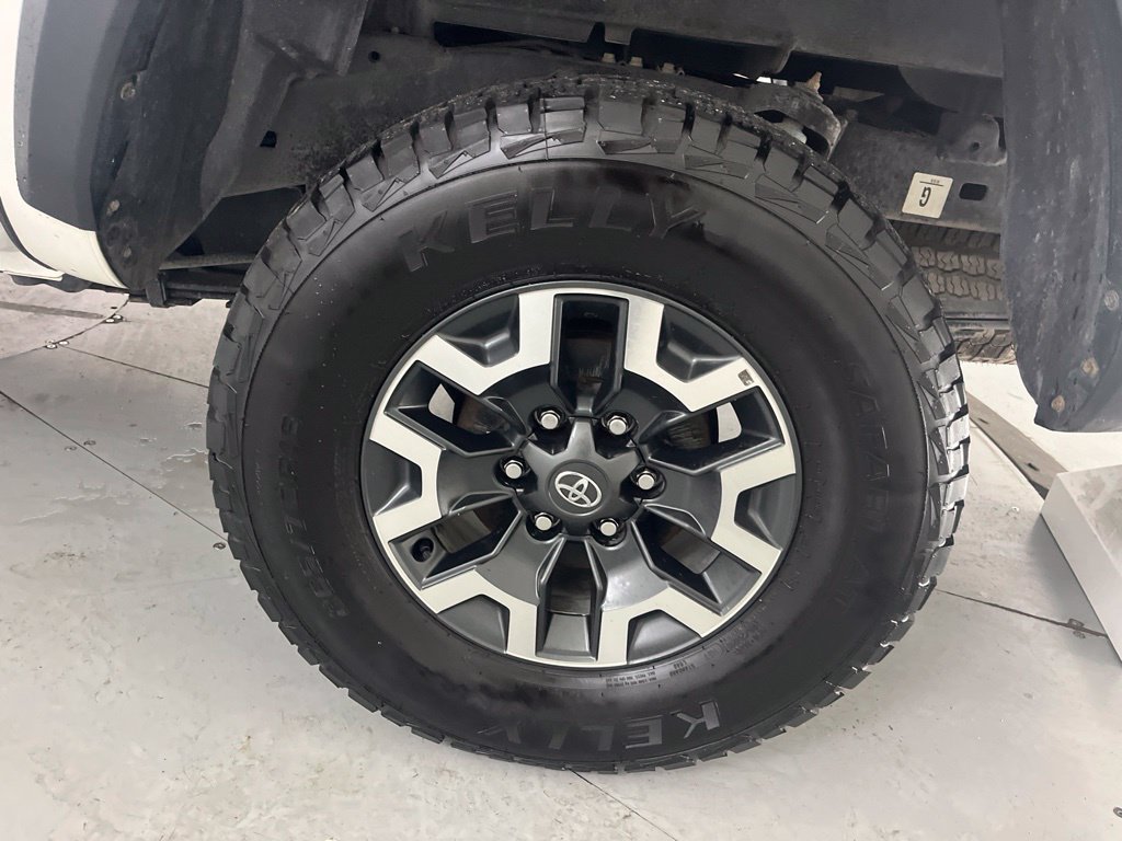 Used 2023 Toyota Tacoma TRD Off-Road AWD/4WD image 16