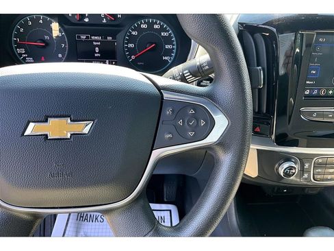 Used 2022 Chevrolet Traverse LS AWD/4WD image 21