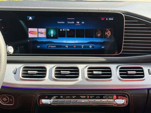Used 2025 Mercedes-Benz GLE 53 AMG 4MATIC Coupe image 36