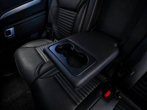 Used 2024 Land Rover Discovery Dynamic SE image 56