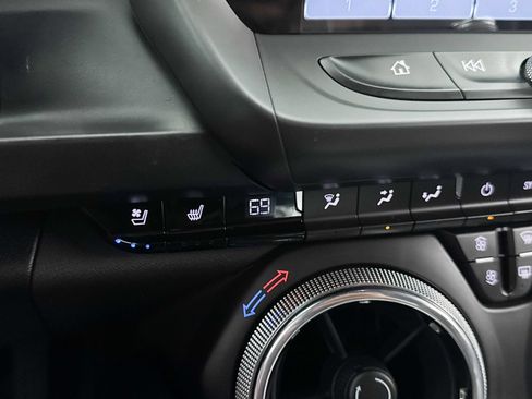 Used 2017 Chevrolet Camaro SS RWD image 27