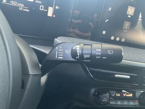 New 2026 Nissan Kicks SV w/ Cold Weather Package FWD image 28