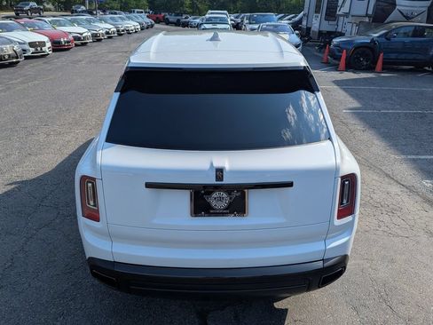 Used 2022 Rolls-Royce Cullinan Black Badge AWD/4WD image 8
